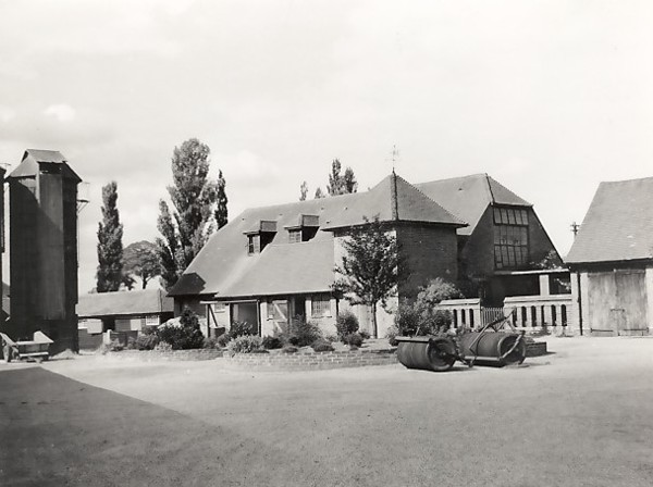 Cross Farm 1950